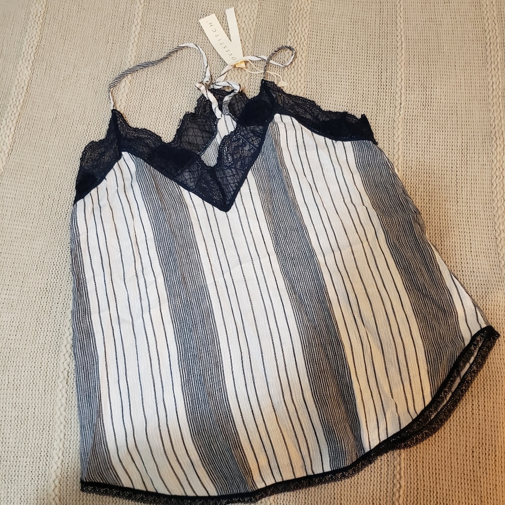 NWT lace tank